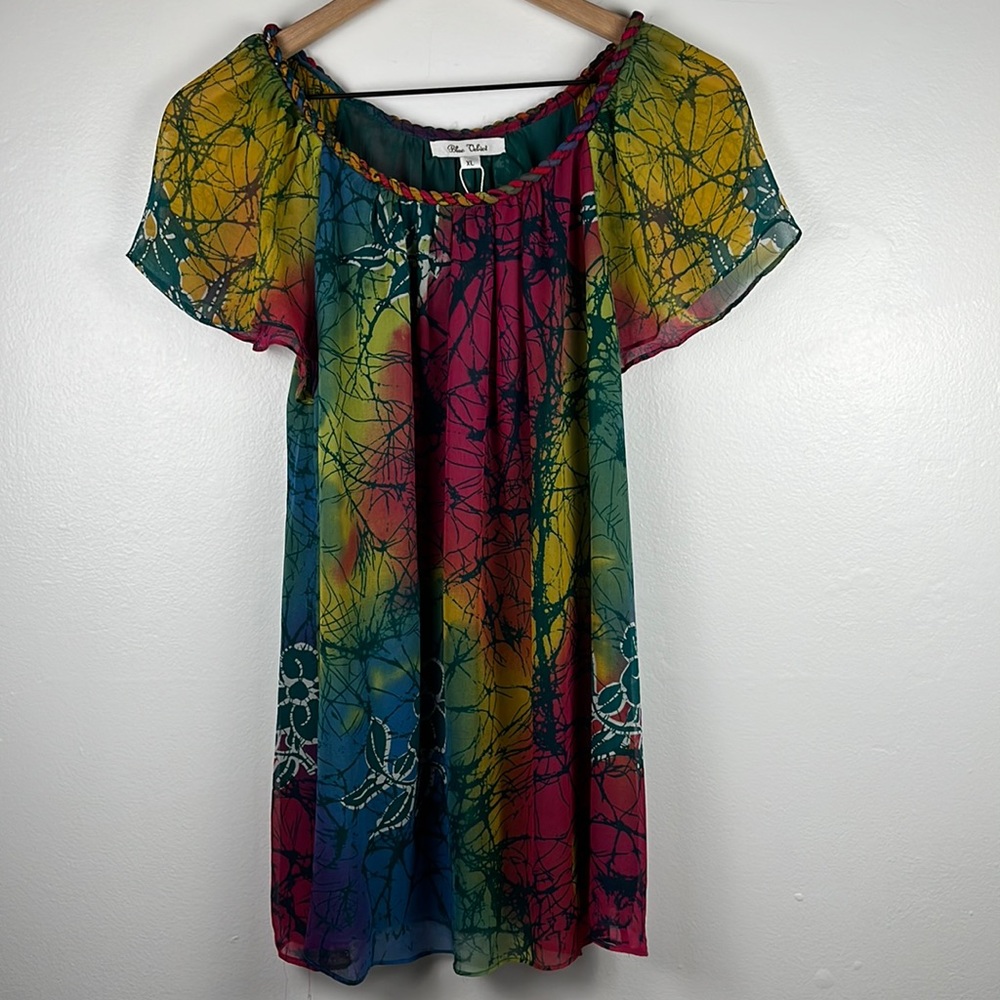 Women’s Blue Velvet Multicolored flowy 100% silk size XL, braided neckline top